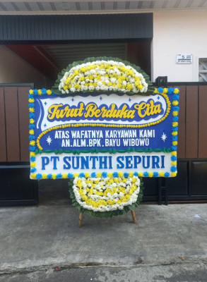 Papan Bunga Duka di Taratara Tiga
