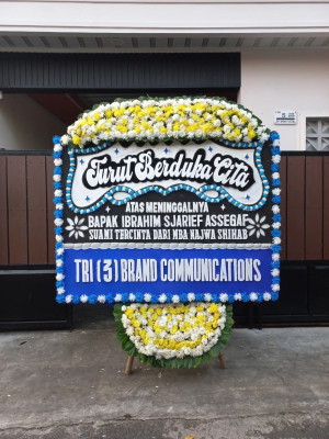 Papan Bunga Duka di Taratara Tiga